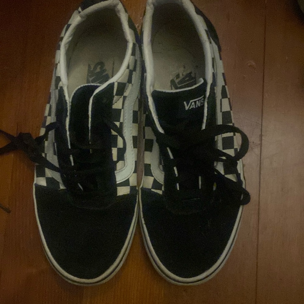 vans checkered sneakers size 7.5
